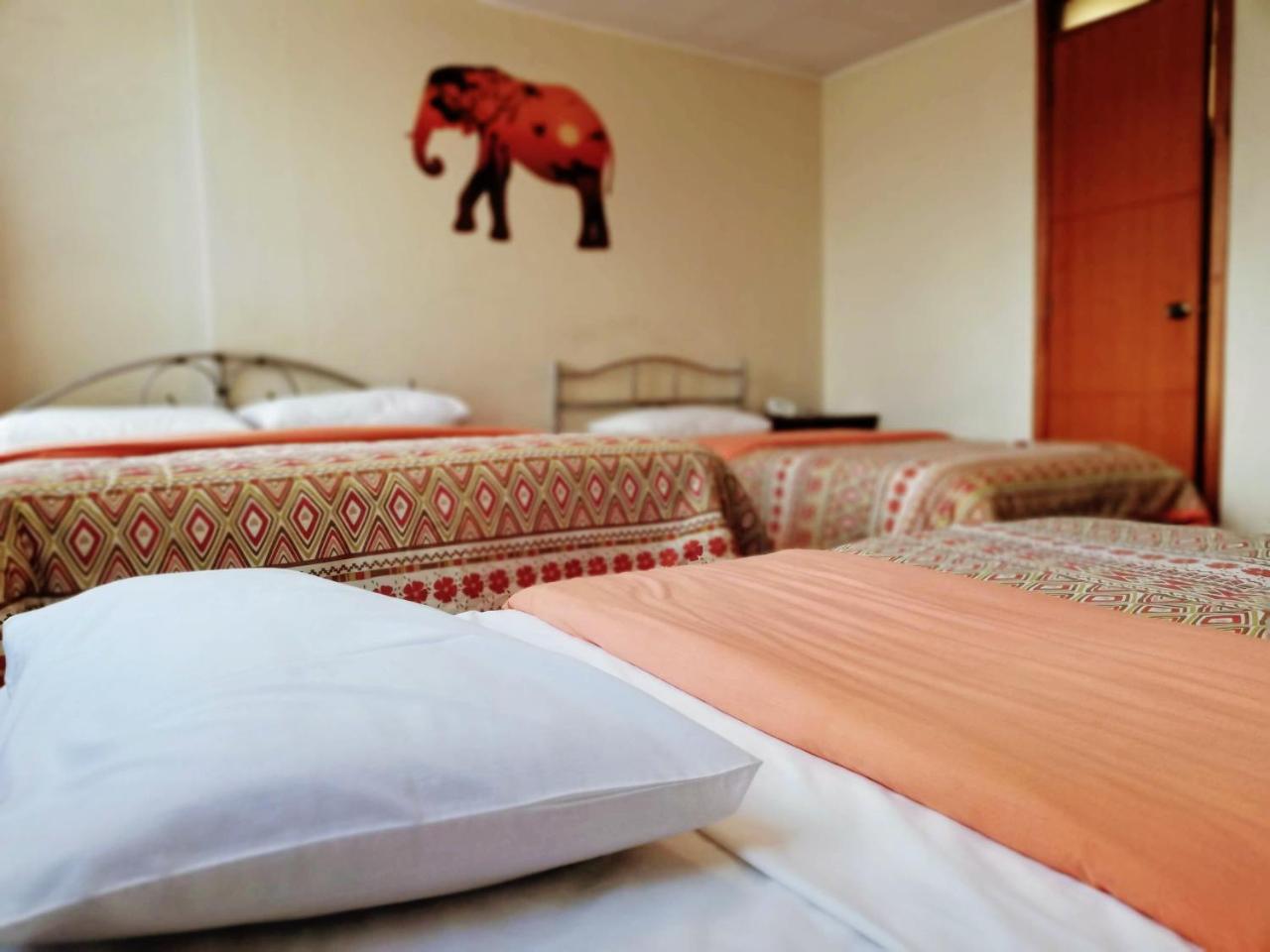 Hostal Capri Quito Exteriör bild